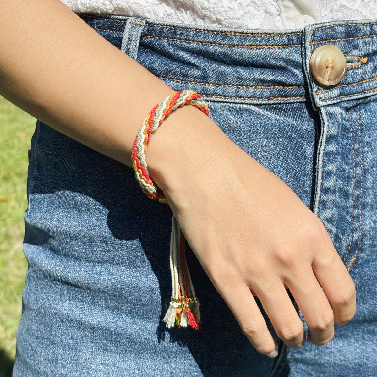 Soleil Nomade – Bracelet tressé multicolore